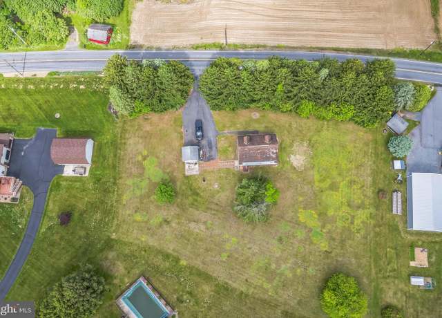 Property at 3271 W Scenic Dr, Danielsville, PA 18038, 4 beds, 2 baths