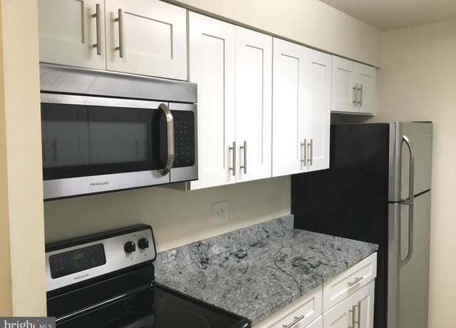 Property at 1420 Locust St Unit 28P, Philadelphia, PA 19102, 1 bed, 1 bath