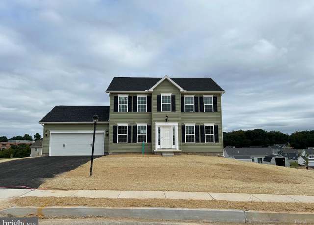 Property at 108 Stonewicke Dr #84, Hanover, PA 17331, 4 beds, 2.5 baths
