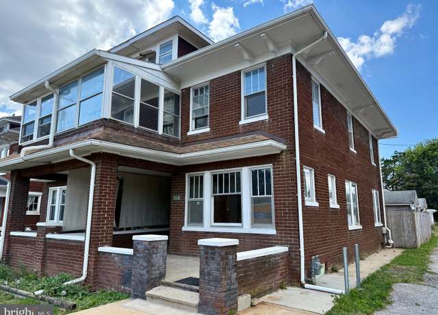 Property at 112 N Diamond St, York, PA 17404, 4 beds, 1 bath