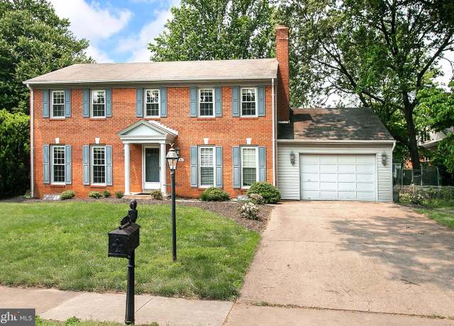 Property at 609 Kearney Ct SW, Vienna, VA 22180, 5 beds, 2.5 baths