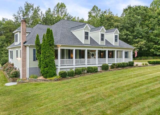 Property at 2126 Percheron Dr, King George, VA 22485, 5 beds, 4 baths
