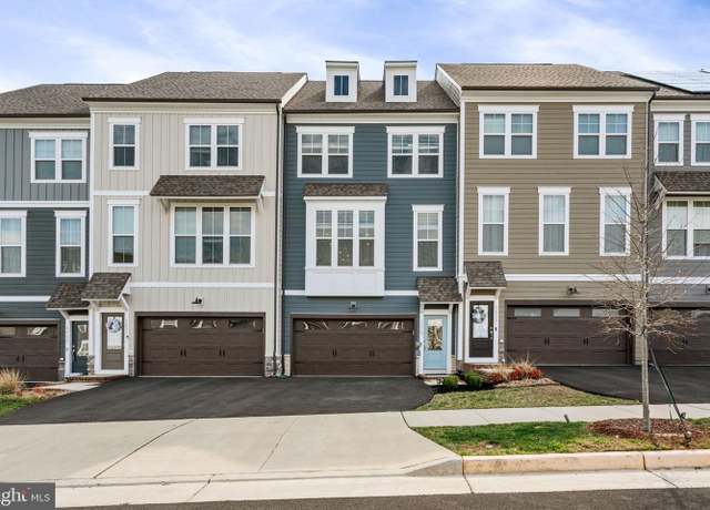 Property at 1673 Aspen Poplar Rd, Dumfries, VA 22026, 3 beds, 3.5 baths