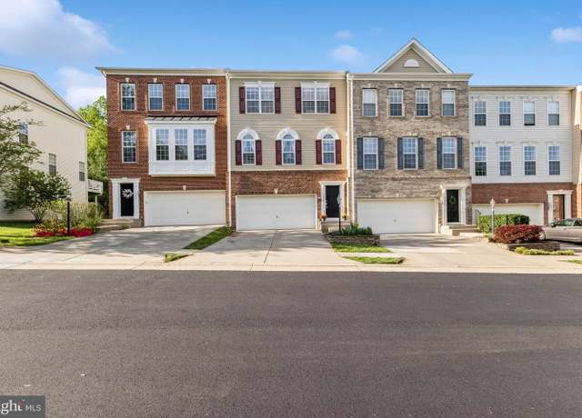 Property at 16067 Pitner St, Haymarket, VA 20169, 3 beds, 3 baths