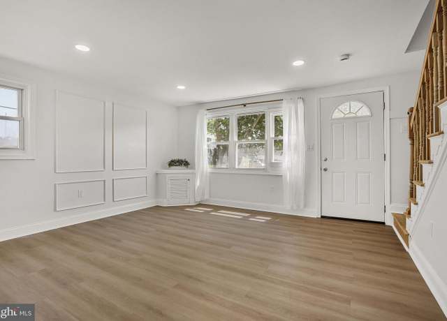 Property at 1700 Melbourne Rd, Baltimore, MD 21222, 3 beds, 1 bath