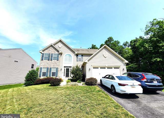 Property at 11 Viburnum Ave, Elkton, MD 21921, 5 beds, 3.5 baths