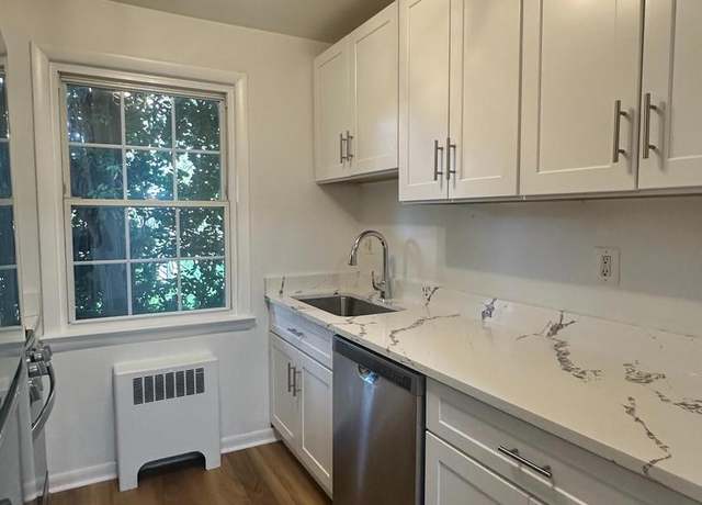 Property at 155 Talbott St #155, Rockville, MD 20852, 2 beds, 1 bath