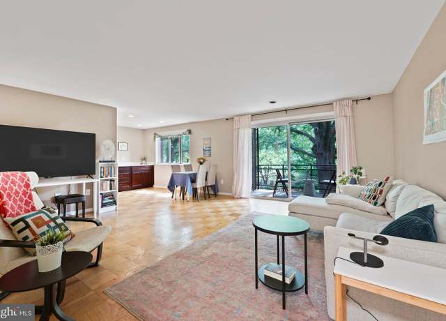 Property at 10228 Rockville Pik #201, North Bethesda, MD 20852, 2 beds, 1 bath