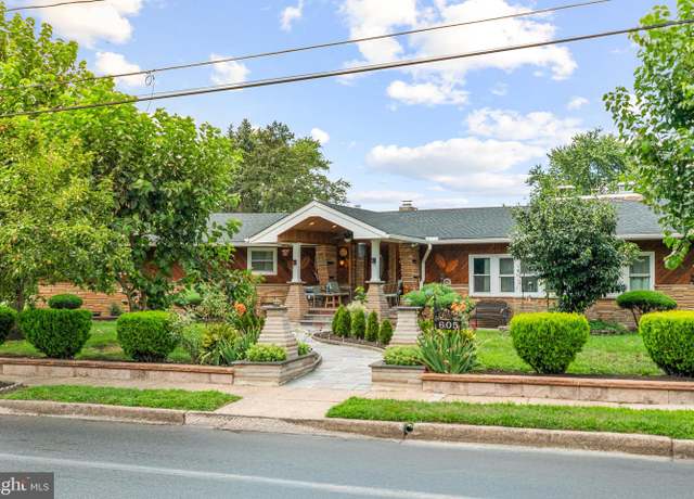 Property at 605 8th St, Riverside, NJ 08075, 6 beds, 3 baths