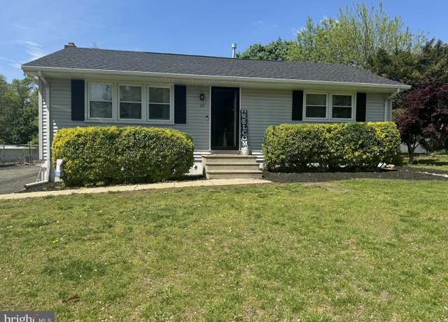 Property at 27 Button Mill Rd, Bridgeton, NJ 08302, 3 beds, 2 baths