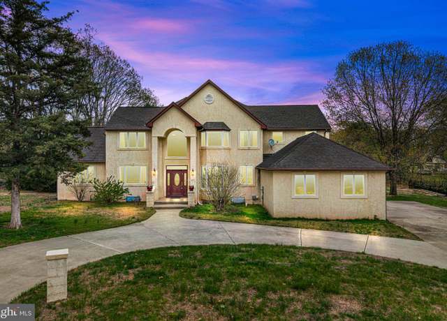 Property at 20 Edelweiss Ct, Voorhees, NJ 08043, 5 beds, 3.5 baths