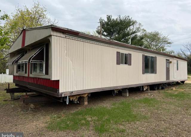 Property at 1701 West Blvd, Malaga, NJ 08328, 2 beds, 2 baths