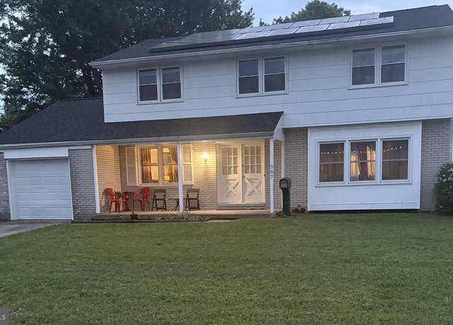 Property at 307 Congress Dr, Gibbstown, NJ 08027, 5 beds, 3 baths