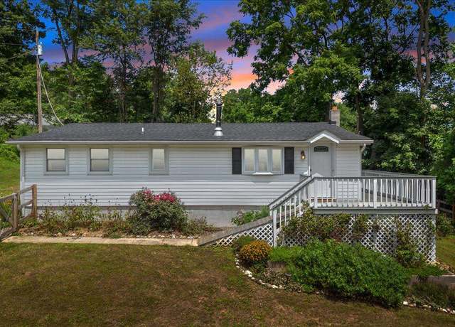 Property at 8 Fawn Trl, Fairfield, PA 17320, 3 beds, 2 baths