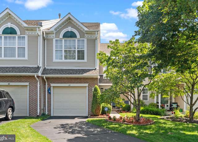 Property at 34 Camellia Ct, Newtown, PA 18940, 2 beds, 2.5 baths