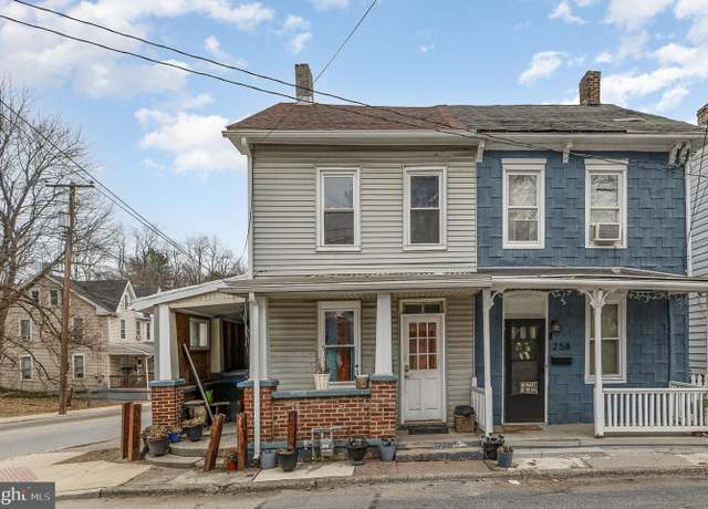 Property at 260 Ridge St, Steelton, PA 17113, 4 beds, 1.5 baths
