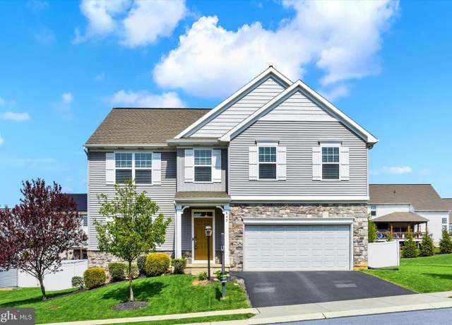 Property at 642 Meadowview Dr, Annville, PA 17003, 4 beds, 2.5 baths