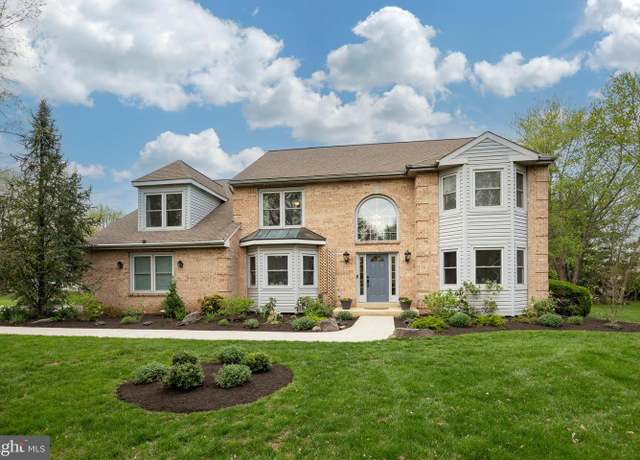 Property at 347 Meadowview Dr, Collegeville, PA 19426, 5 beds, 3.5 baths