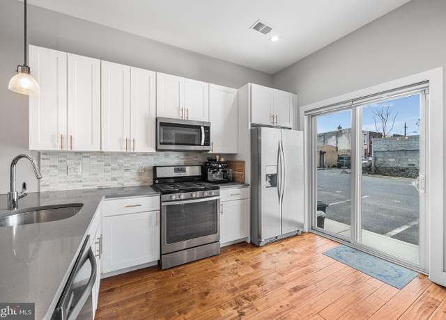 Property at 2650 E Huntingdon St, Philadelphia, PA 19125, 3 beds, 3.5 baths