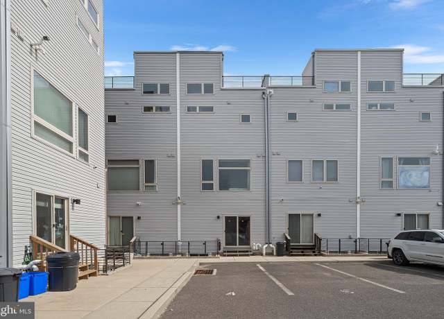 Property at 2650 E Huntingdon St, Philadelphia, PA 19125, 3 beds, 3.5 baths