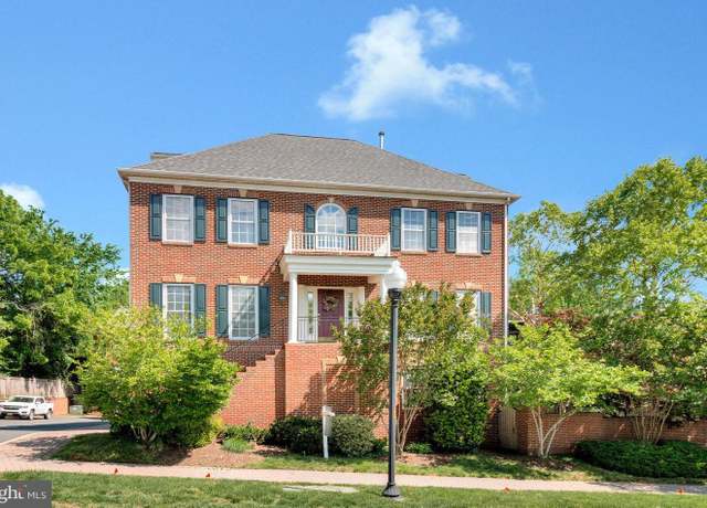 Property at 6531 Washington Blvd, Arlington, VA 22205, 3 beds, 3.5 baths