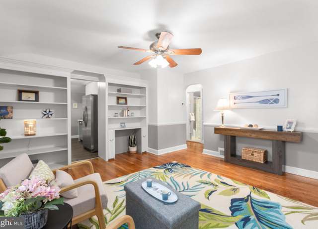 Property at 4309 Washington Blvd, Arlington, VA 22201, 3 beds, 2 baths