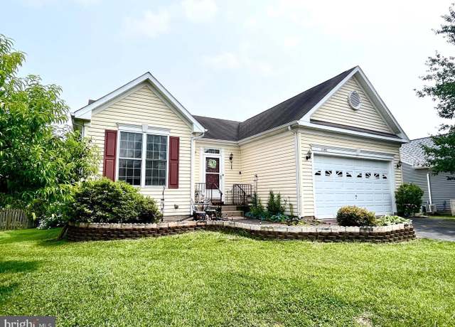 Property at 1141 Virginia Ave, Culpeper, VA 22701, 3 beds, 2.5 baths