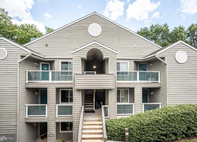 Property at 11725-D Summerchase Cir, Reston, VA 20194, 2 beds, 2 baths
