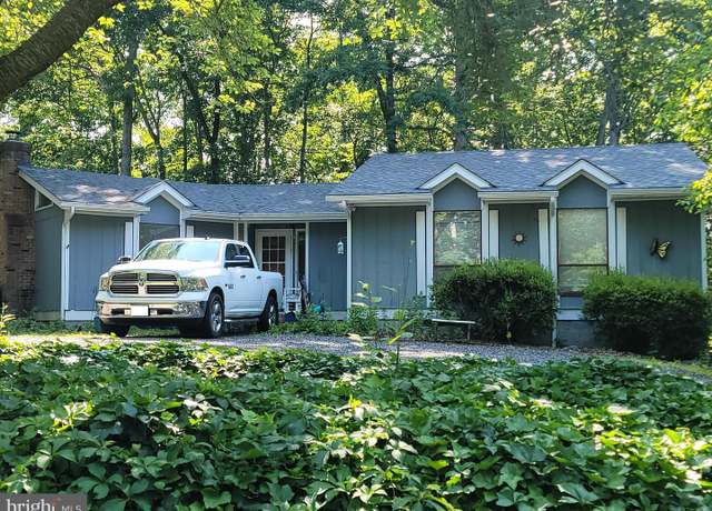 Property at 216 Wakefield Dr, Locust Grove, VA 22508, 3 beds, 2 baths