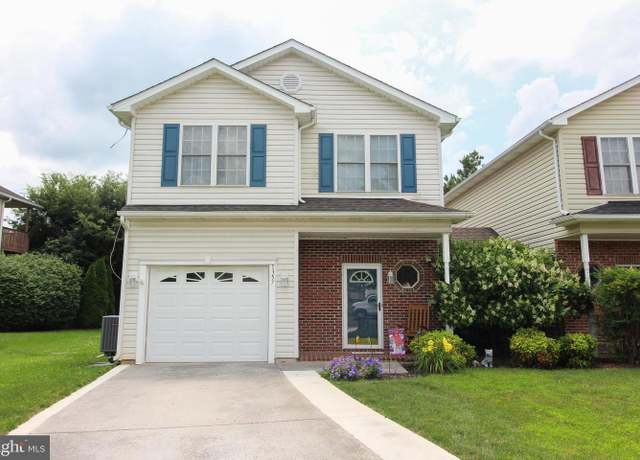 Property at 1357 Horseshoe Cir, Woodstock, VA 22664, 3 beds, 2.5 baths