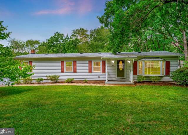 Property at 82 Hall Ln, Fredericksburg, VA 22406, 4 beds, 2.5 baths