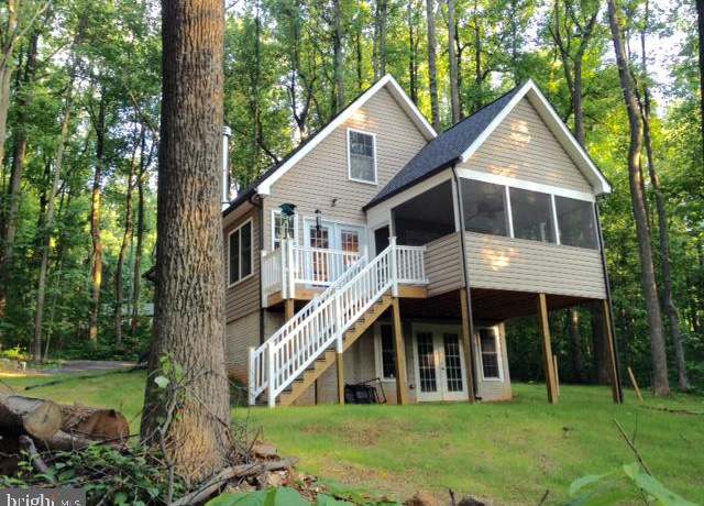 Property at 531 Chipmunk Trail Ln, Linden, VA 22642, 3 beds, 2 baths