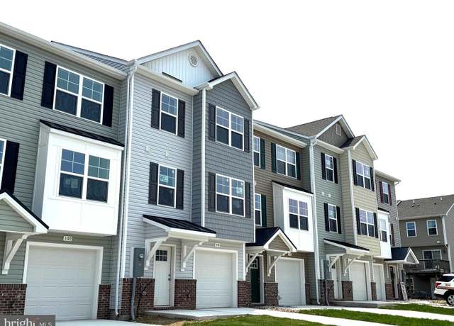 Property at 90 Moses Dr, Martinsburg, WV 25405, 4 beds, 3 baths