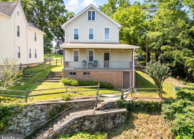 Property at 710 Park Ave, Brunswick, MD 21716, 4 beds, 1.5 baths