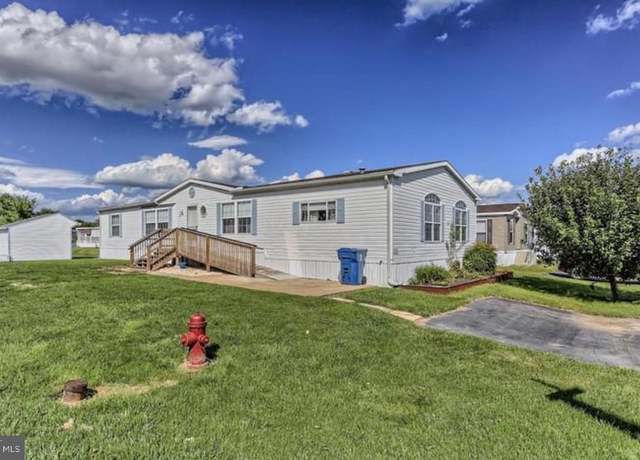 Property at 16802 Alcott Rd, Hagerstown, MD 21740, 3 beds, 2 baths