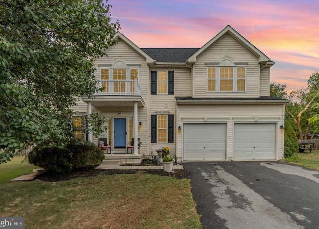 Property at 30 Sumter Dr, Keedysville, MD 21756, 4 beds, 2.5 baths