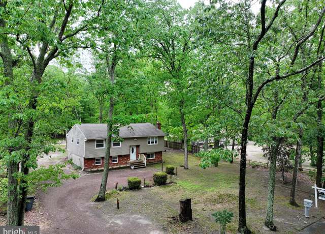 Property at 26 Woodside Dr, Tabernacle, NJ 08088, 4 beds, 2 baths