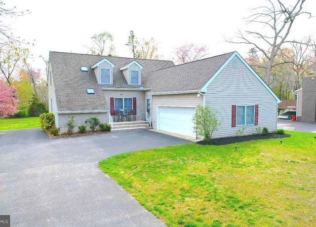 Property at 3523 Italia Ave, Vineland, NJ 08361, 3 beds, 2.5 baths