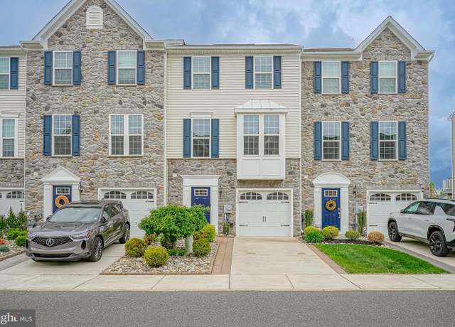 Property at 1056 Prime Pl, Sewell, NJ 08080, 3 beds, 2.5 baths