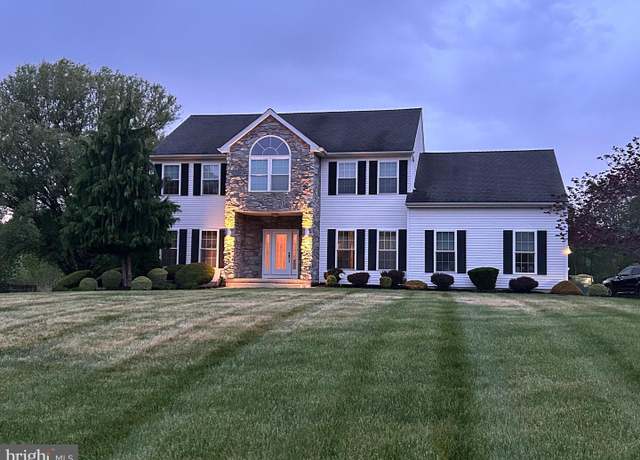Property at 126 Winding Way, Woolwich Twp, NJ 08085, 4 beds, 3.5 baths