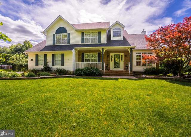 Property at 9 Jared Dr, Robbinsville, NJ 08691, 4 beds, 2.5 baths