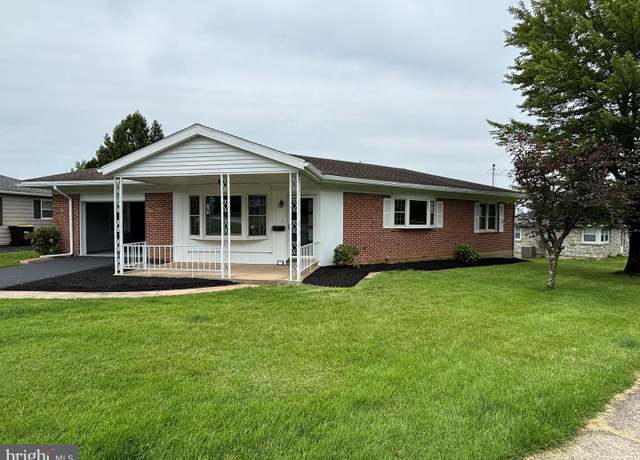 Property at 330 S Willow St, Fleetwood, PA 19522, 3 beds, 1.5 baths