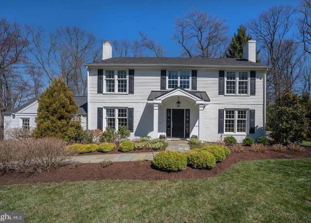 Property at 375 Colket Ln, Wayne, PA 19087, 5 beds, 2.5 baths