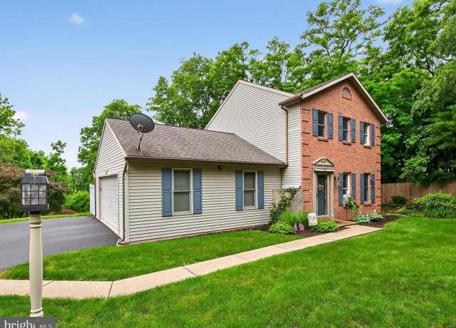 Property at 203 Pleasant Hill Dr, Lititz, PA 17543, 2 beds, 1.5 baths