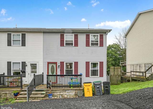 Property at 418 High St, Schuylkill Haven, PA 17972, 4 beds, 1.5 baths
