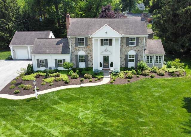 Property at 160 Edgewood Dr, York, PA 17403, 5 beds, 3.5 baths