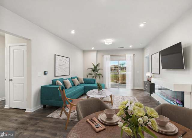Property at 700 Mount Airy Ter NE #306, Leesburg, VA 20176, 2 beds, 2 baths