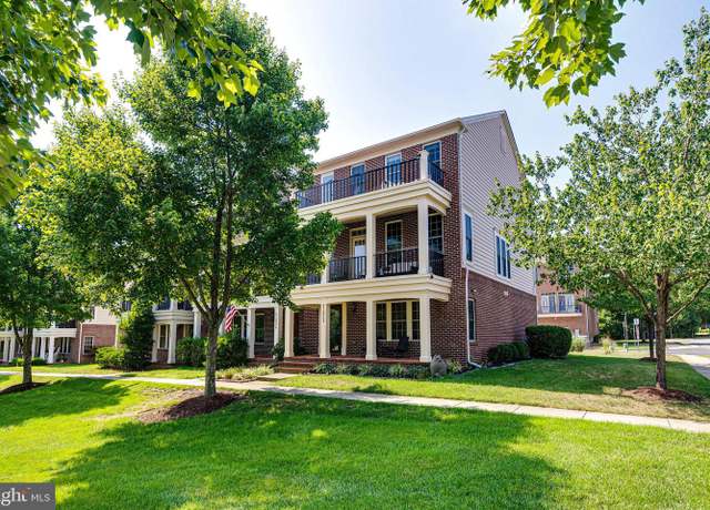 Property at 41052 Coltrane Sq, Leesburg, VA 20175, 3 beds, 3.5 baths