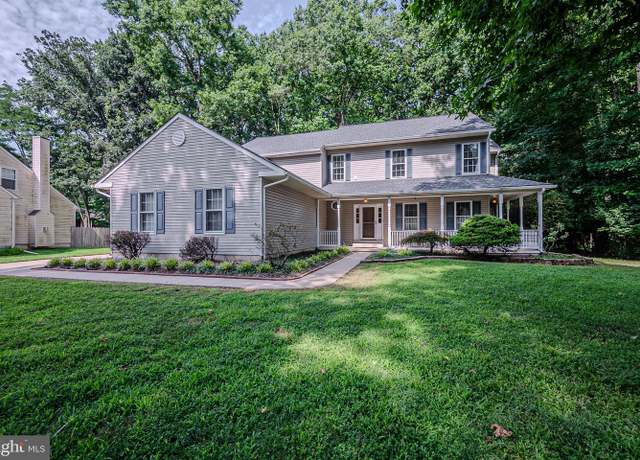 Property at 108 Michaels Ln, Newark, DE 19713, 4 beds, 2.5 baths