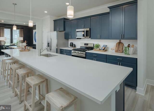 Property at 10622 Great Basin Pl, White Plains, MD 20695, 4 beds, 3.5 baths